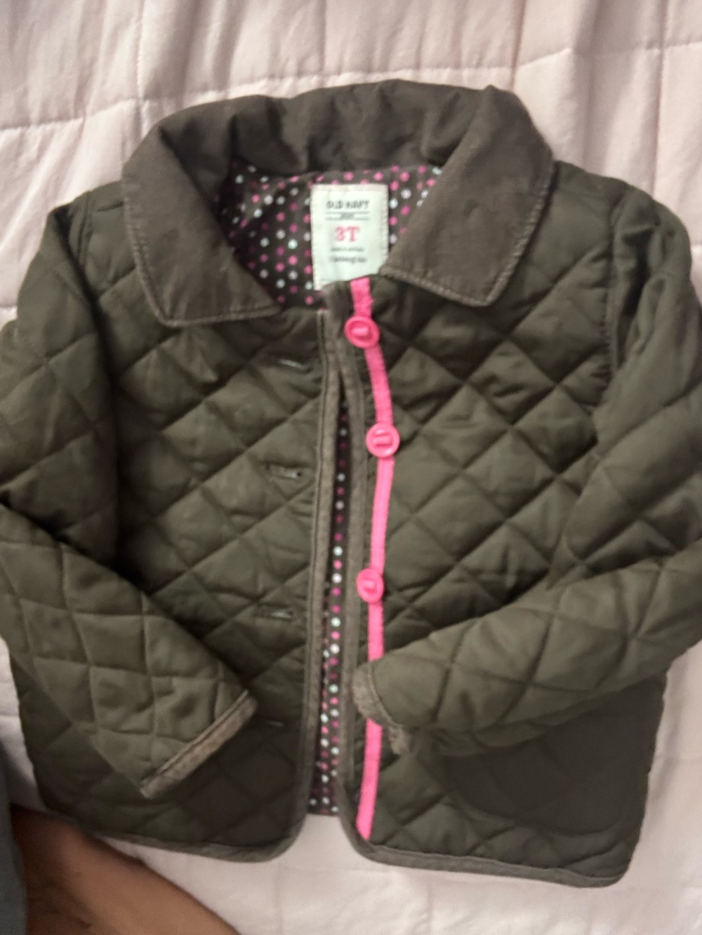 OLD NAVY GIRLS 3T light jacket - never worn Quilted Jacket with Pink Trim